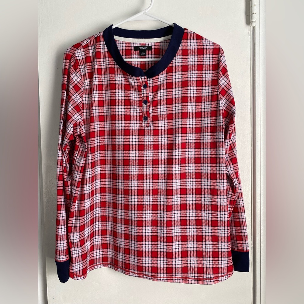 Simply Vera VeraWang Sleepwear top red and white plaid Women’s Large